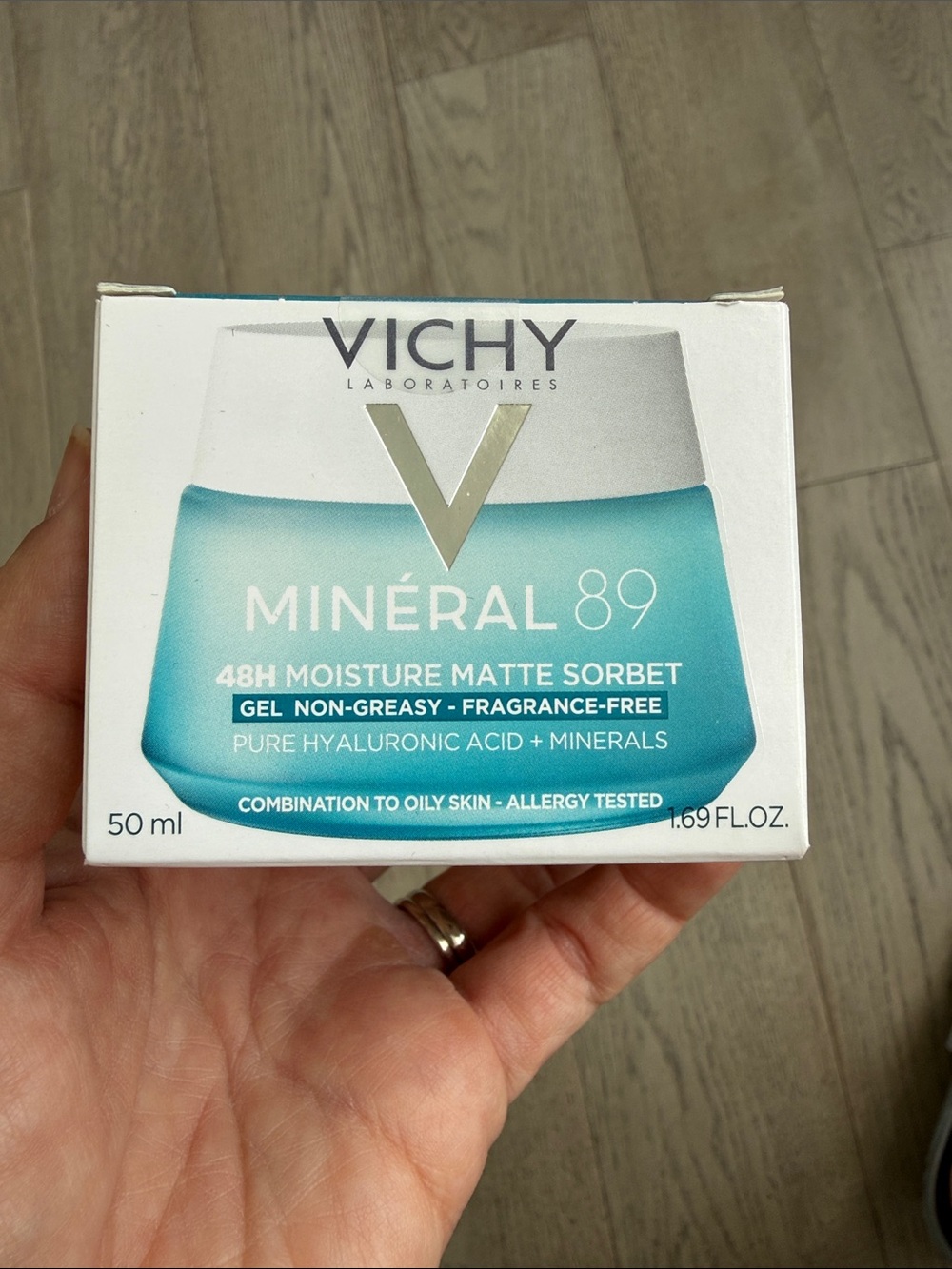 Vichy Minéral 89 48H Moisture Matte Sorbet Gel Moisturizer - Aqua Blue